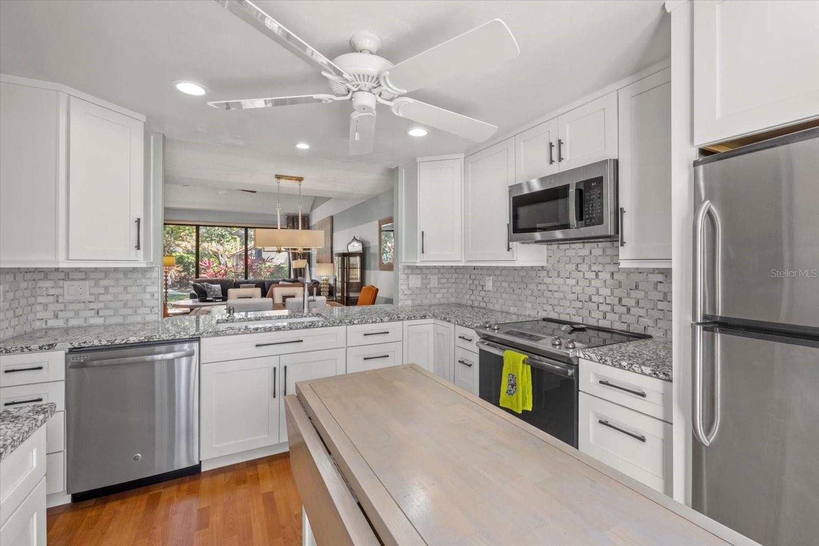 5346 HUNTINGWOOD CT #21