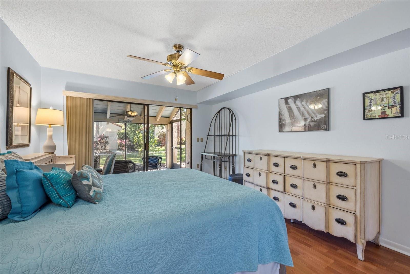 5346 HUNTINGWOOD CT #21