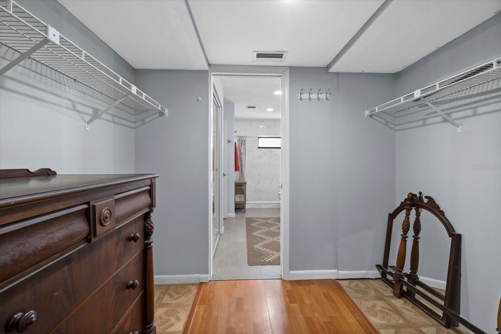 5346 HUNTINGWOOD CT #21