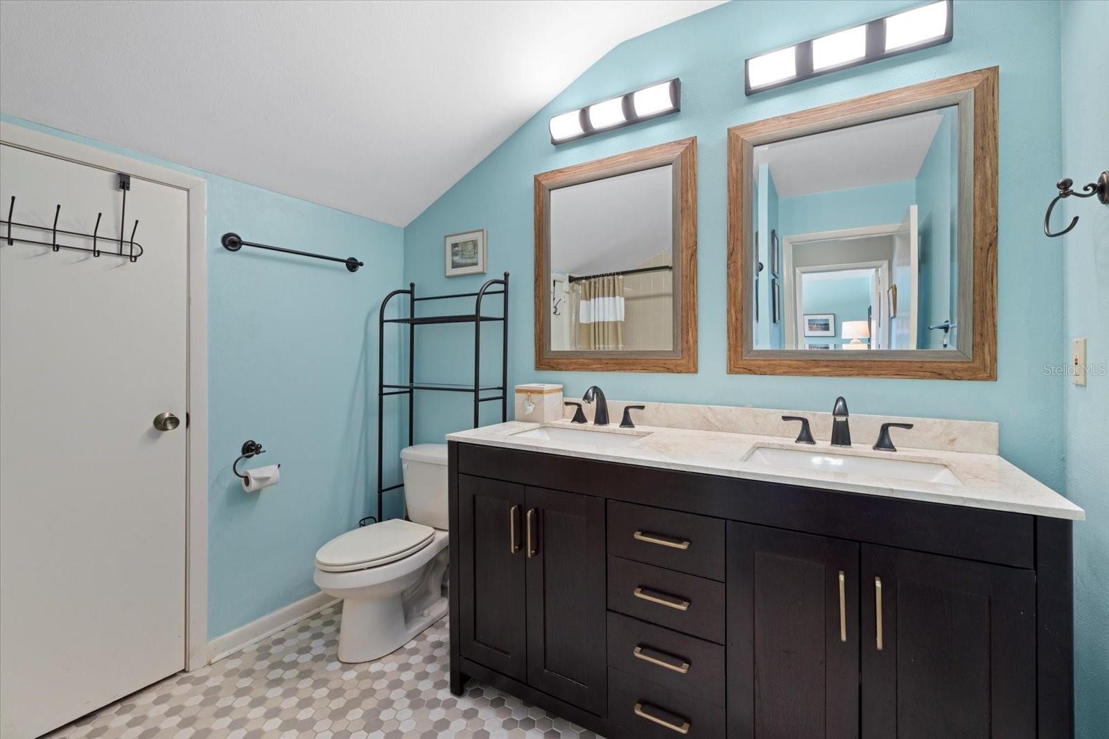 5346 HUNTINGWOOD CT #21