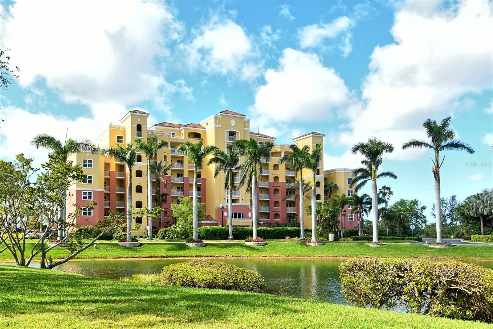 611 RIVIERA DUNES WAY #107