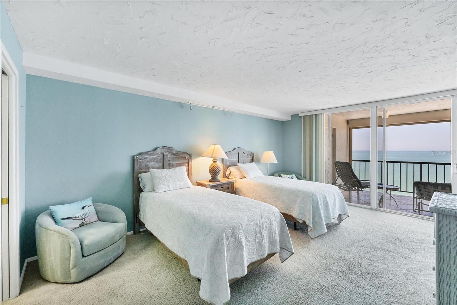 4401 GULF OF MEXICO DR #907