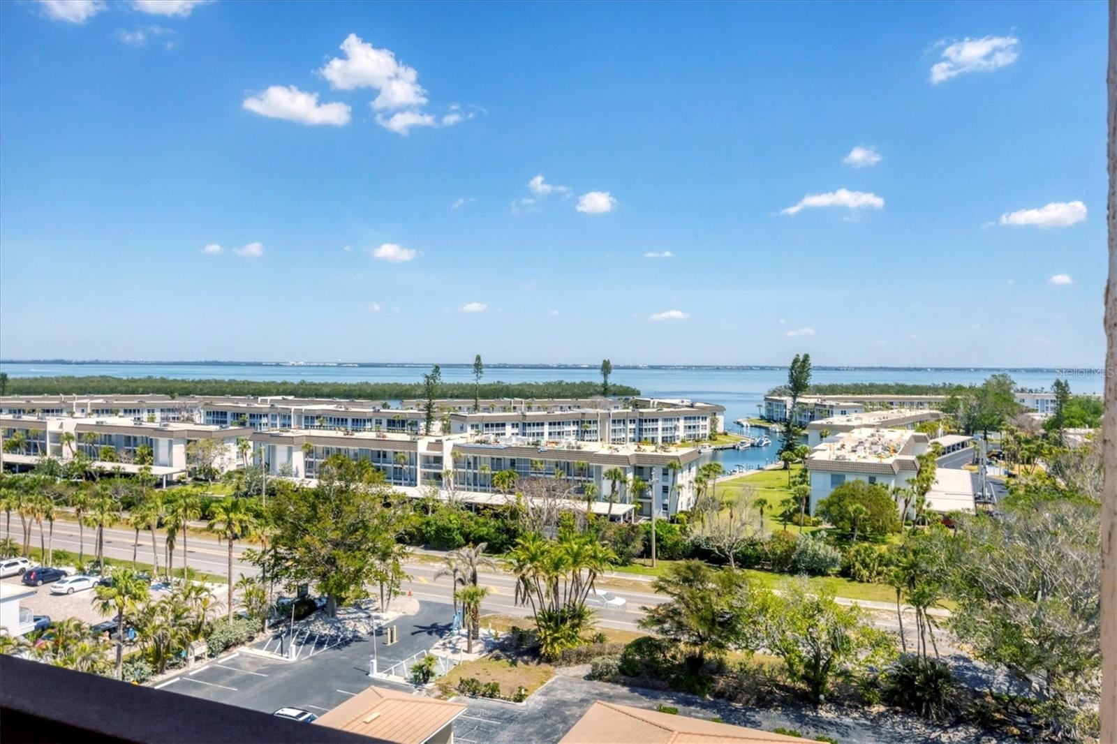 4401 GULF OF MEXICO DR #907