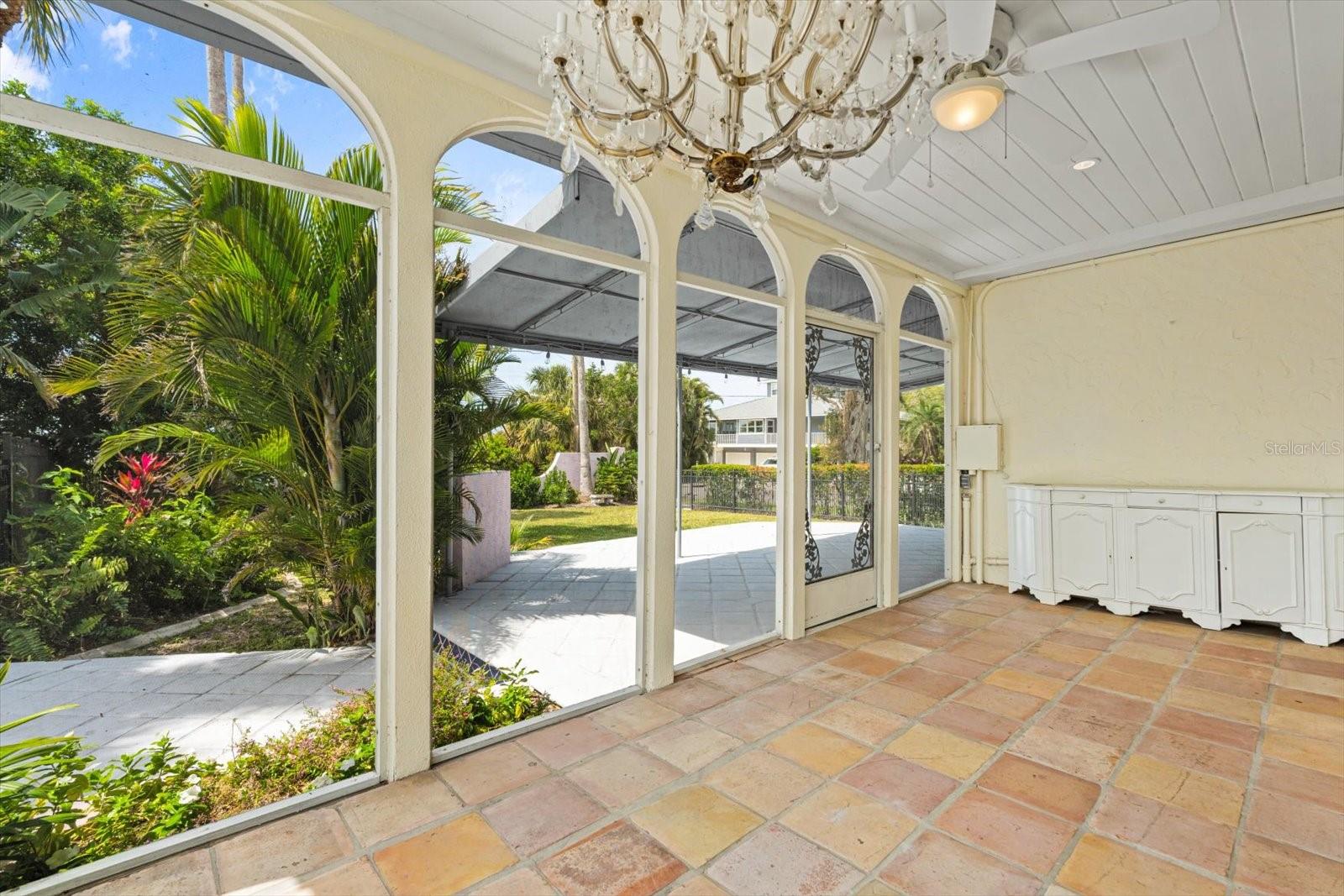 7706 WESTMORELAND DR