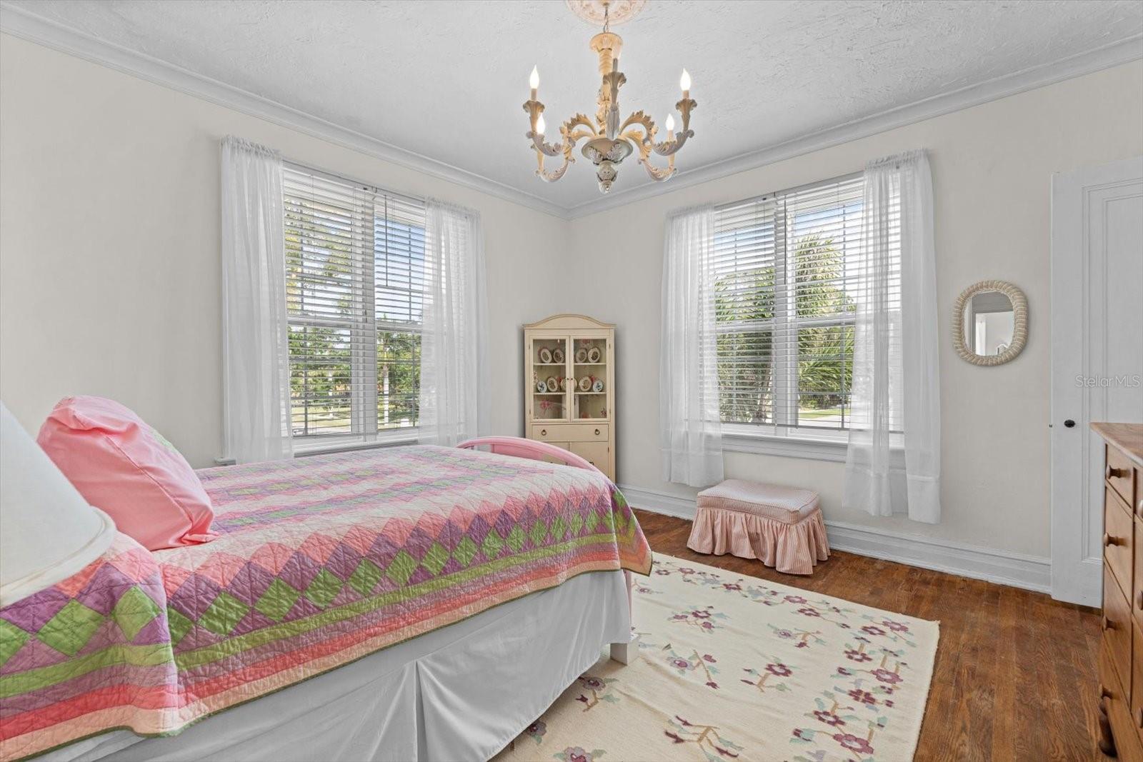 7706 WESTMORELAND DR