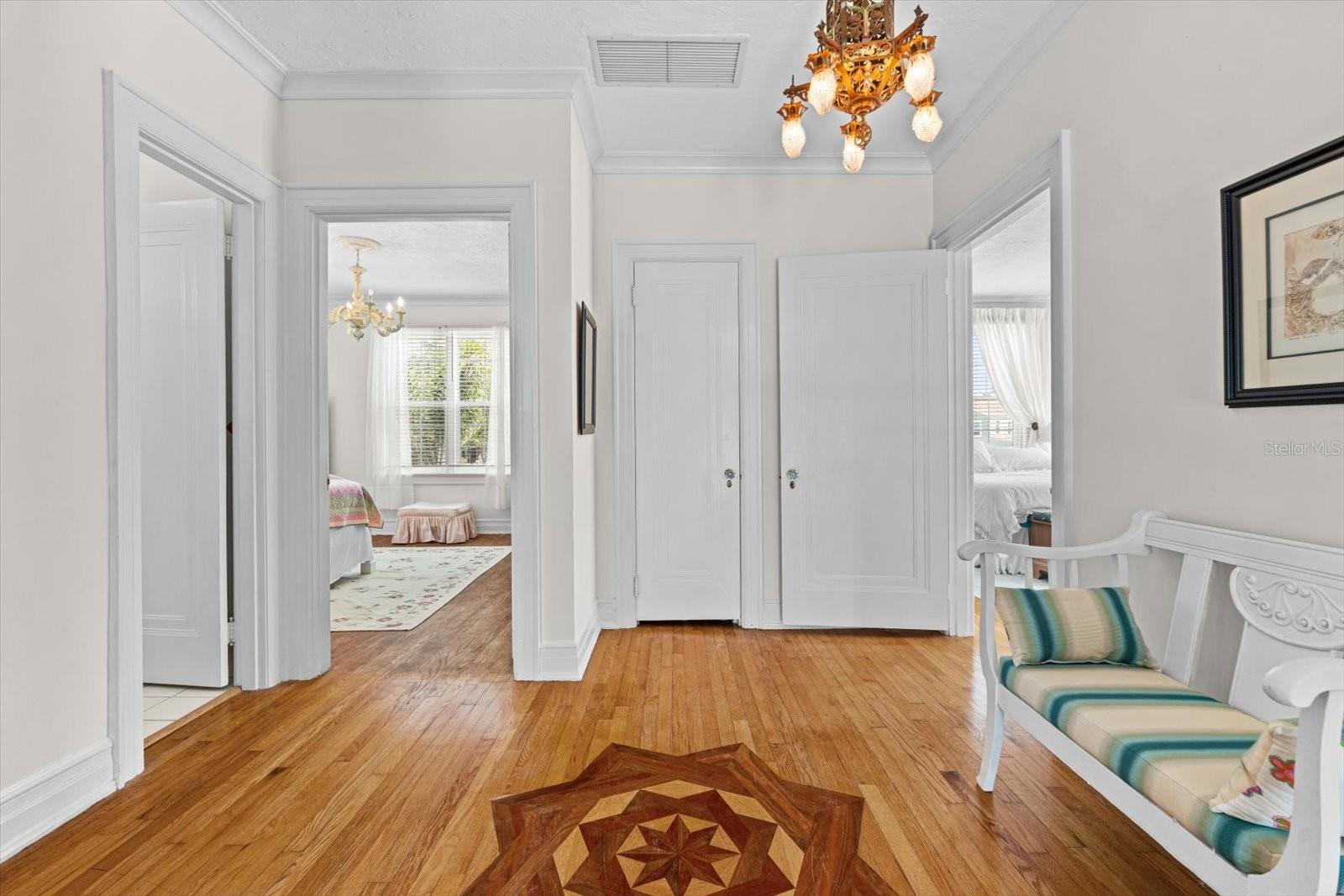 7706 WESTMORELAND DR