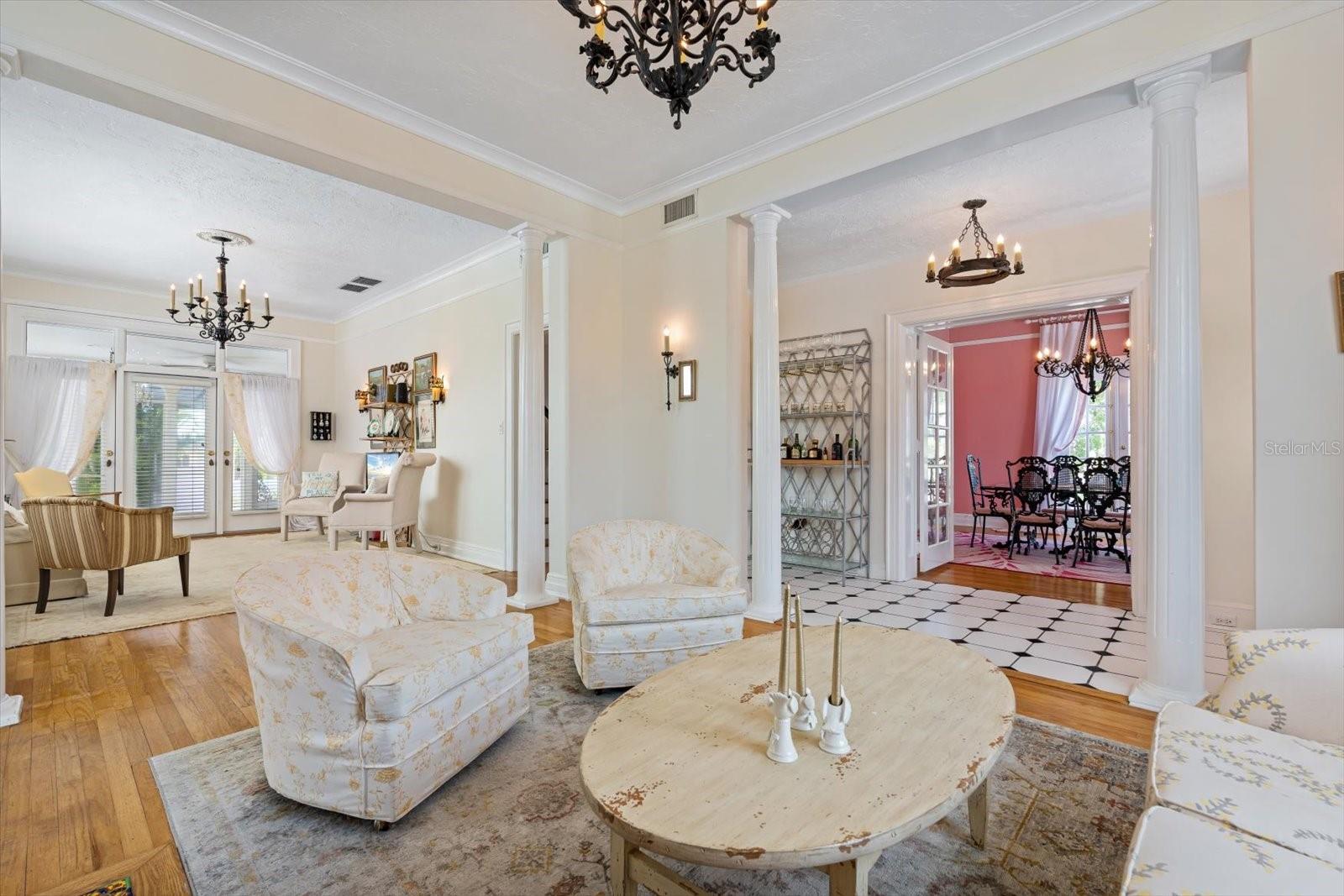 7706 WESTMORELAND DR