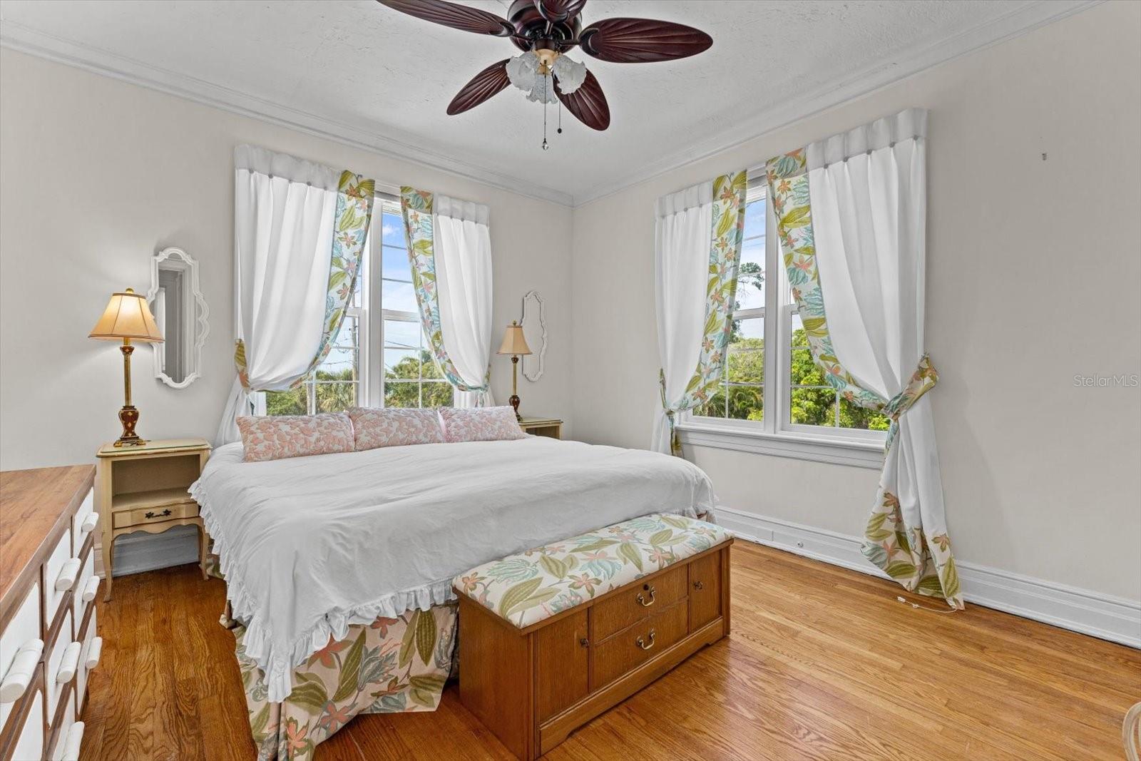 7706 WESTMORELAND DR