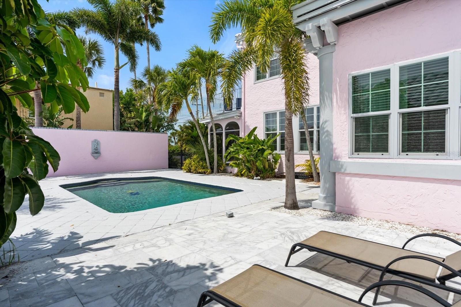 7706 WESTMORELAND DR