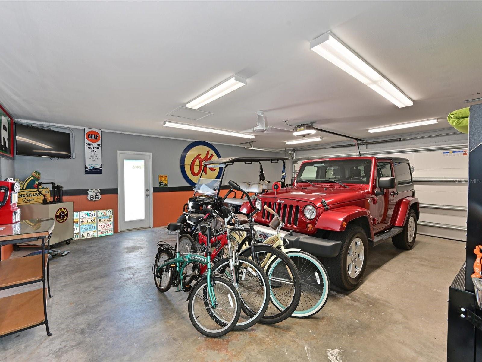 10016 SPOONBILL RD E