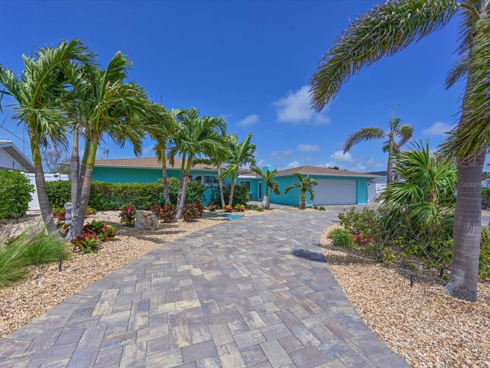 10016 SPOONBILL RD E