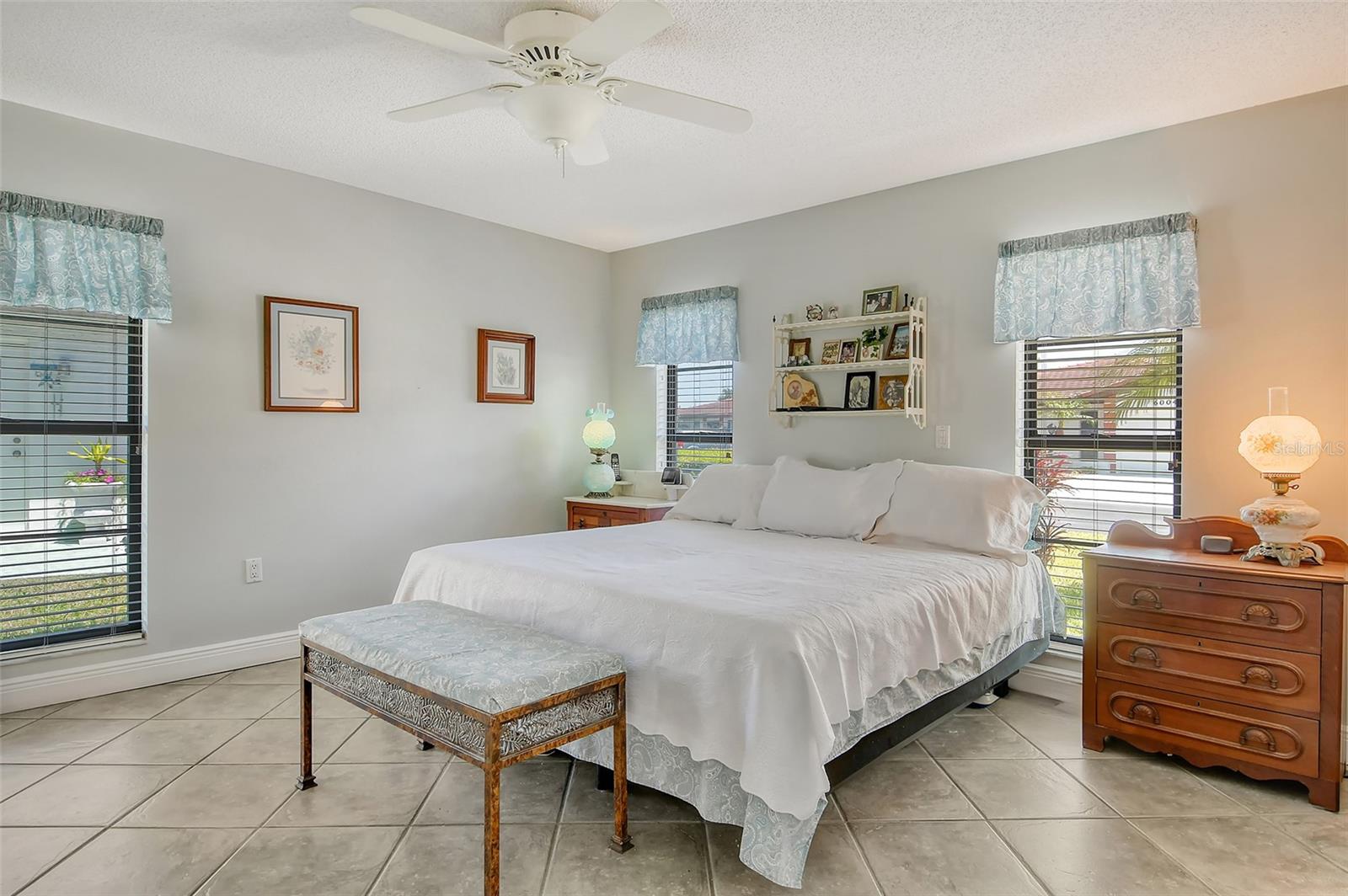 6007 VIVIENDA DR #29