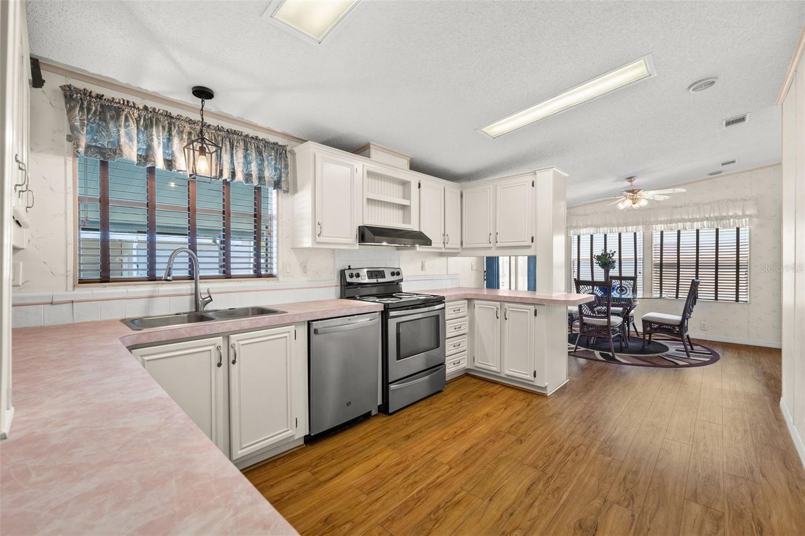 6710 36TH AVE E #283