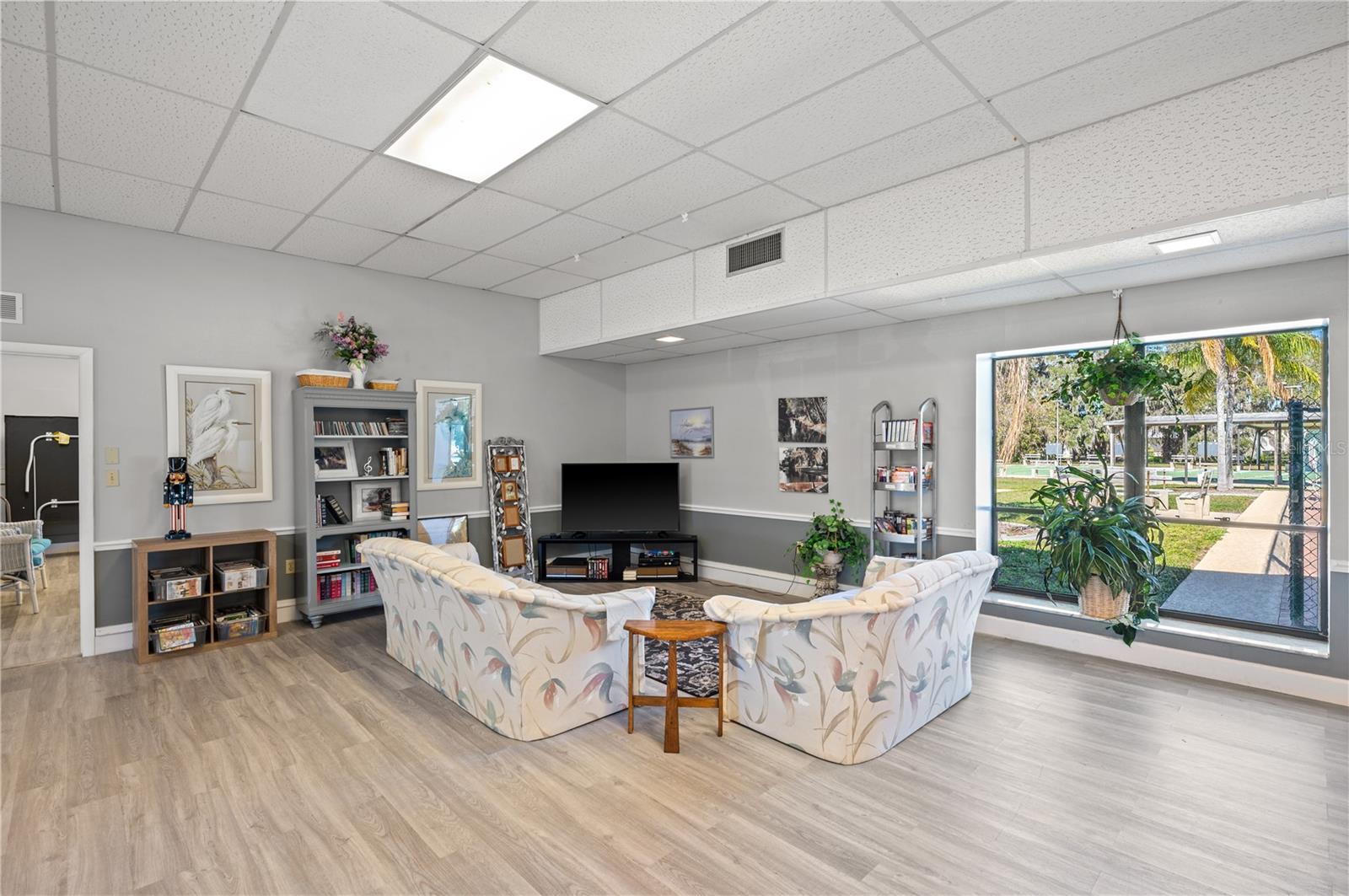 6710 36TH AVE E #283