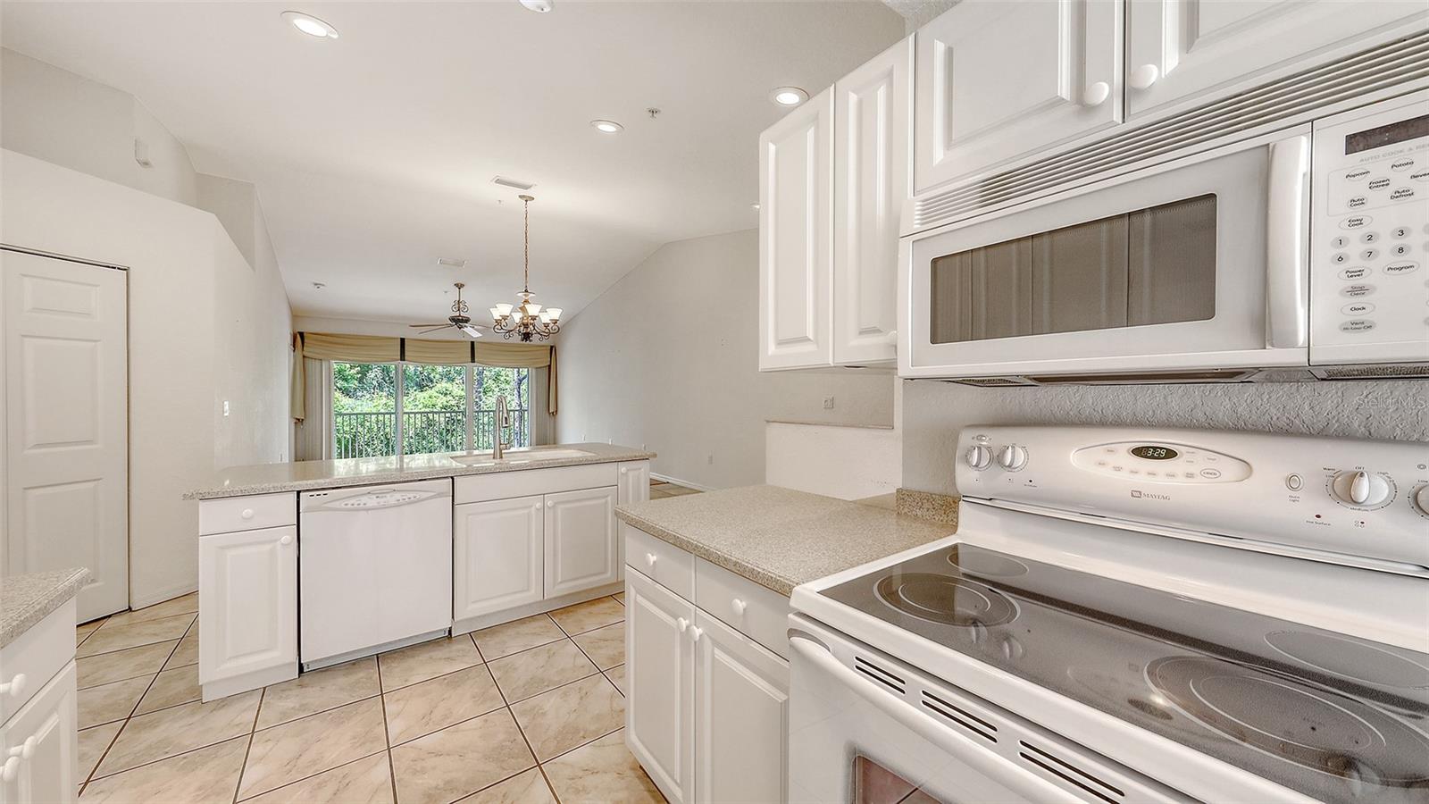 7632 MARSH ORCHID CIR #7632