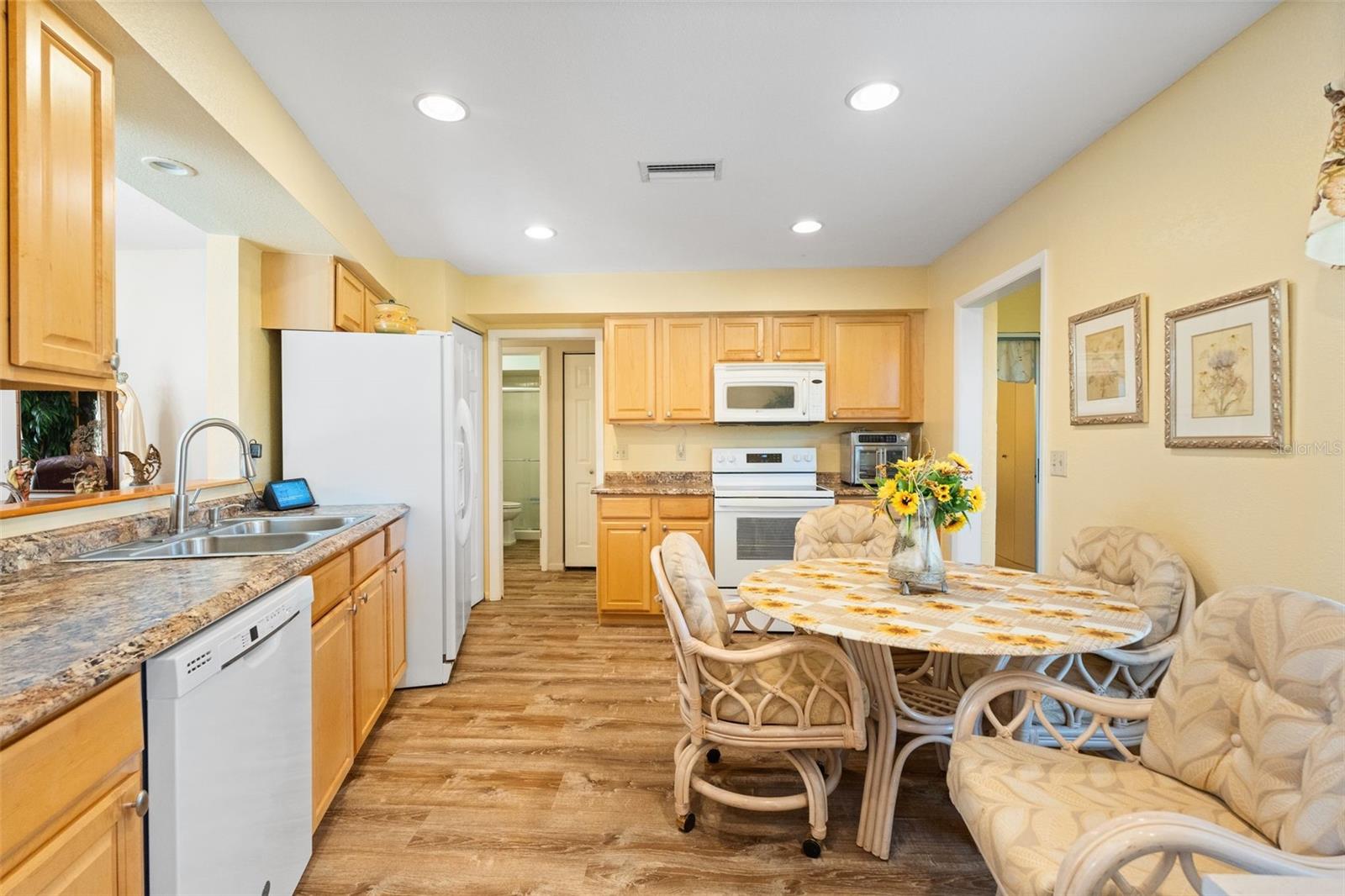 3921 CENTER GATE CIR #11