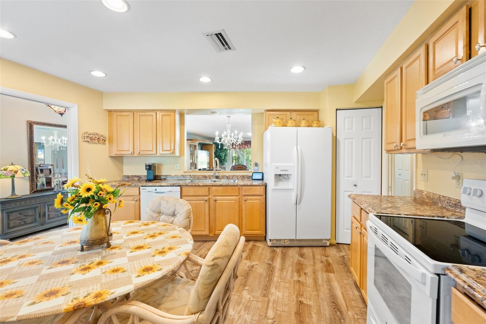 3921 CENTER GATE CIR #11