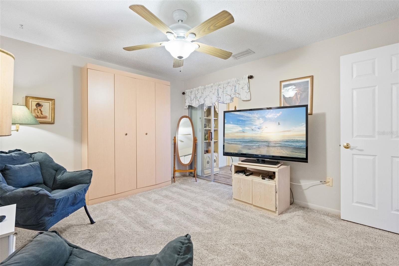 3921 CENTER GATE CIR #11