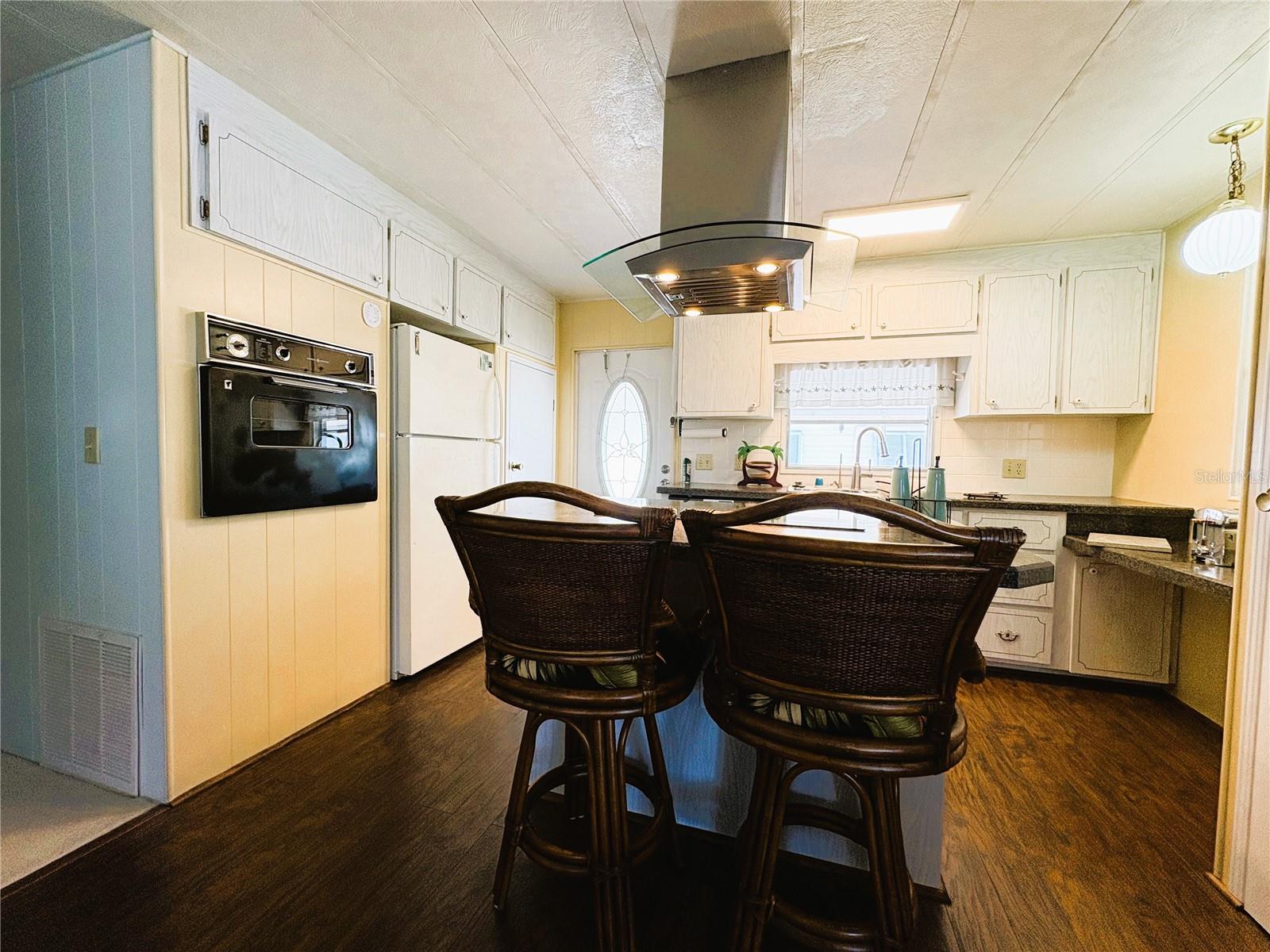 2107 PALMA SOLA BLVD #95