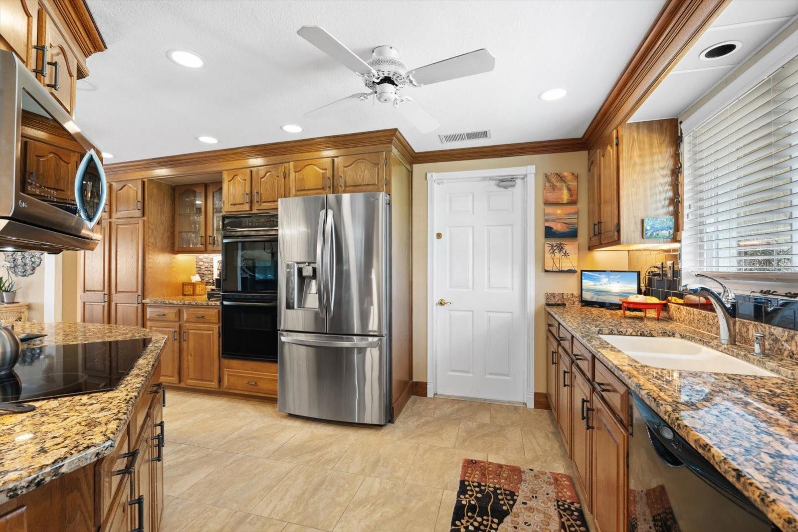 10432 SANDPIPER RD W