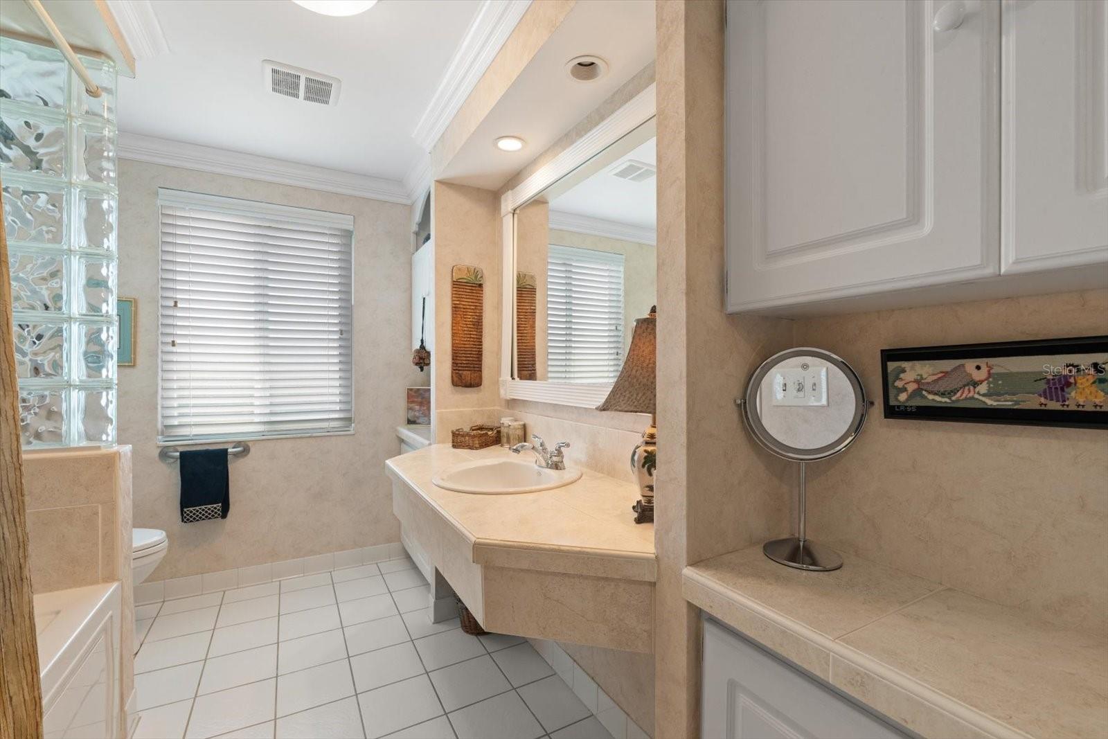 10432 SANDPIPER RD W