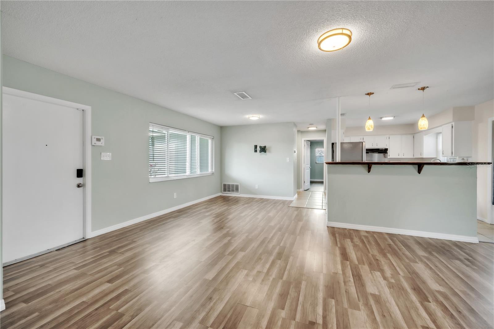 2705 20TH AVENUE DR W