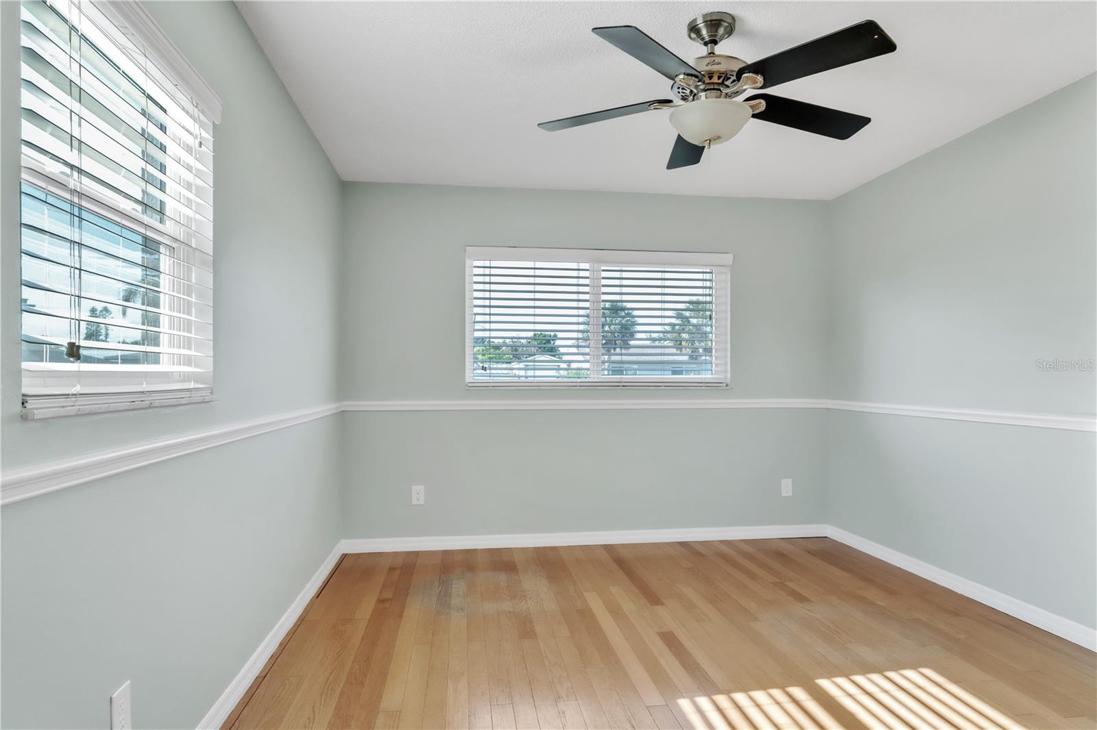 2705 20TH AVENUE DR W