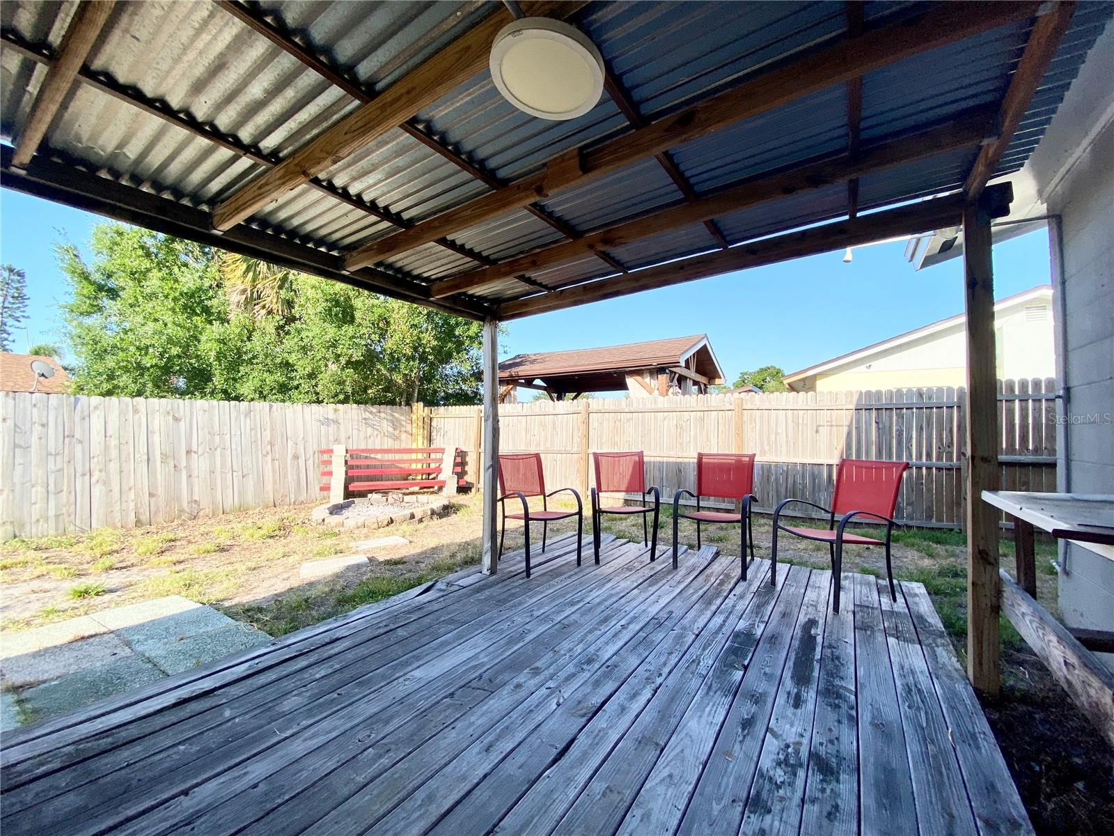 2705 20TH AVENUE DR W