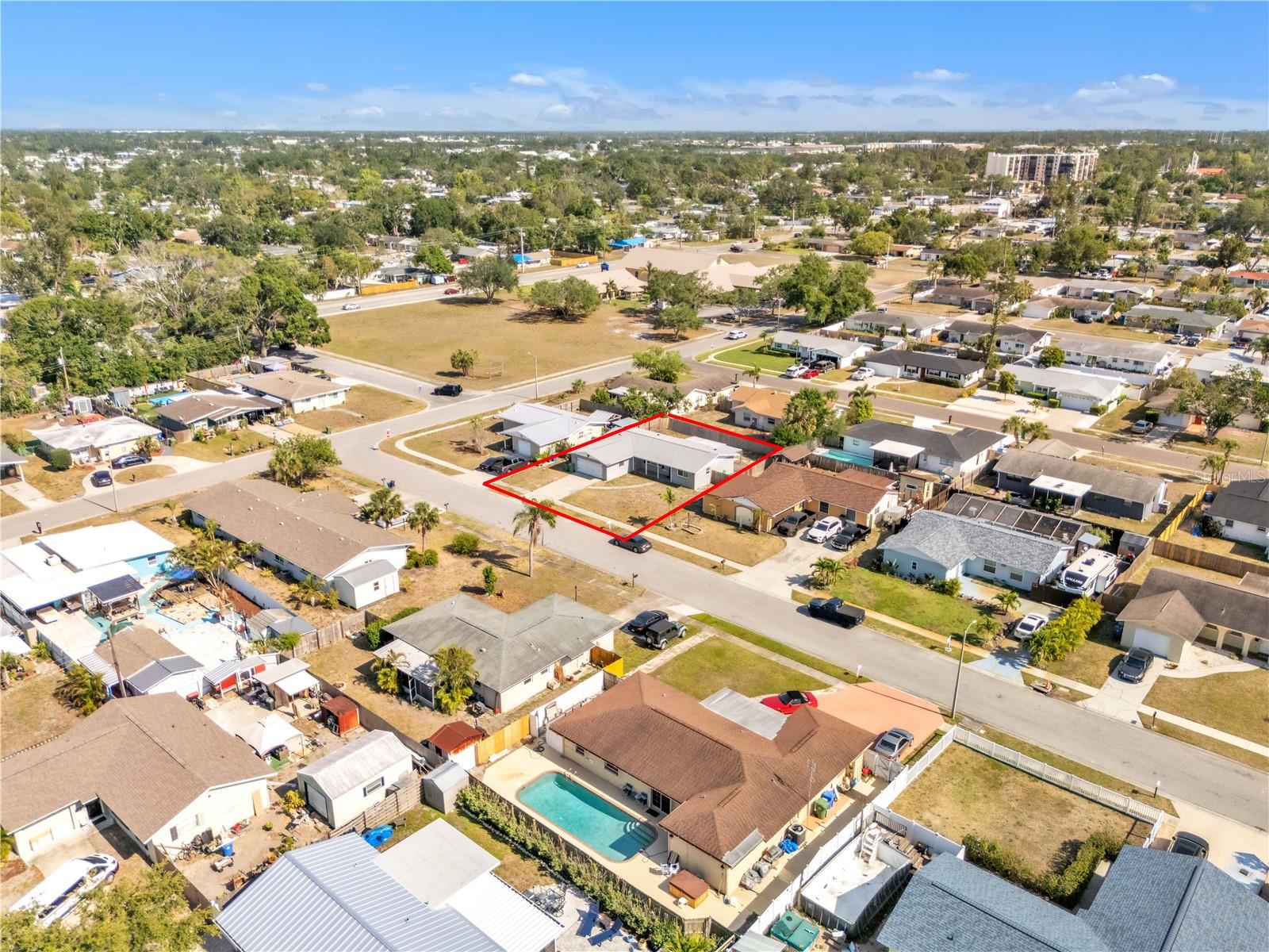 2705 20TH AVENUE DR W