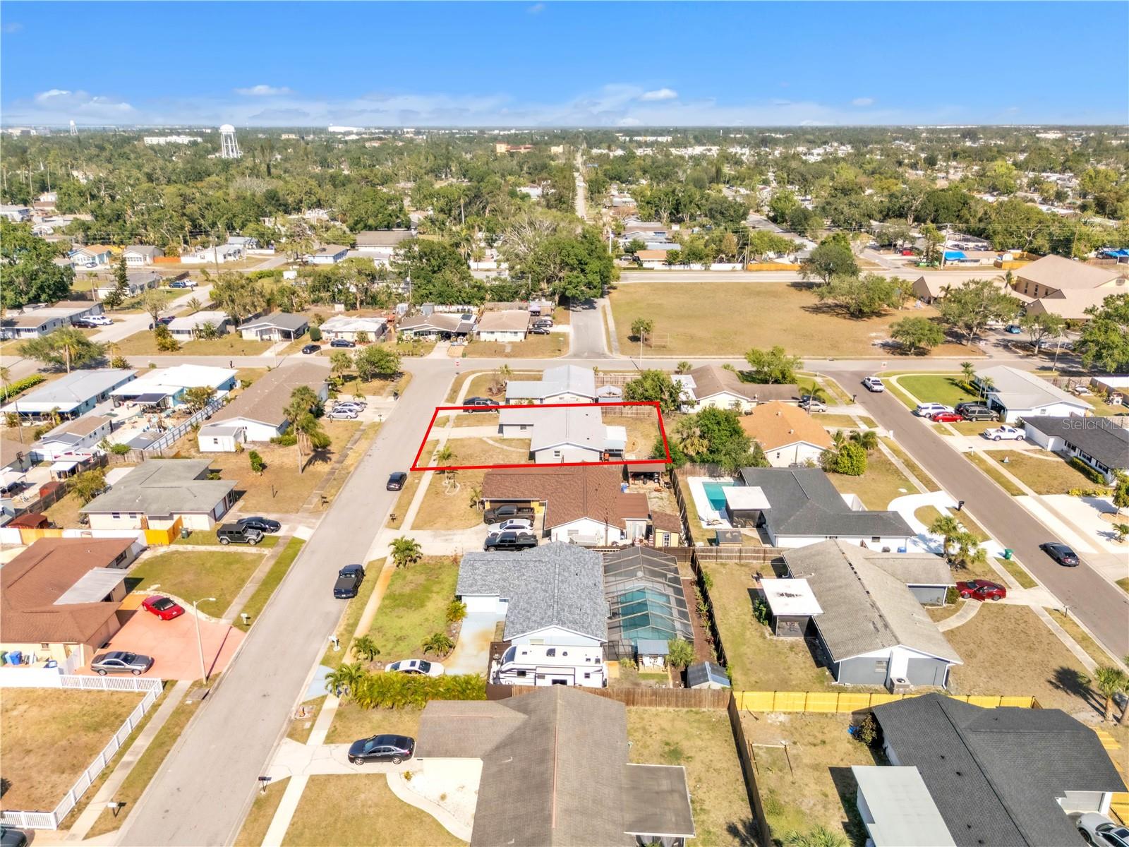 2705 20TH AVENUE DR W