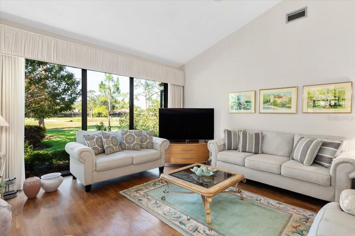 5336 HUNTINGWOOD CT #24