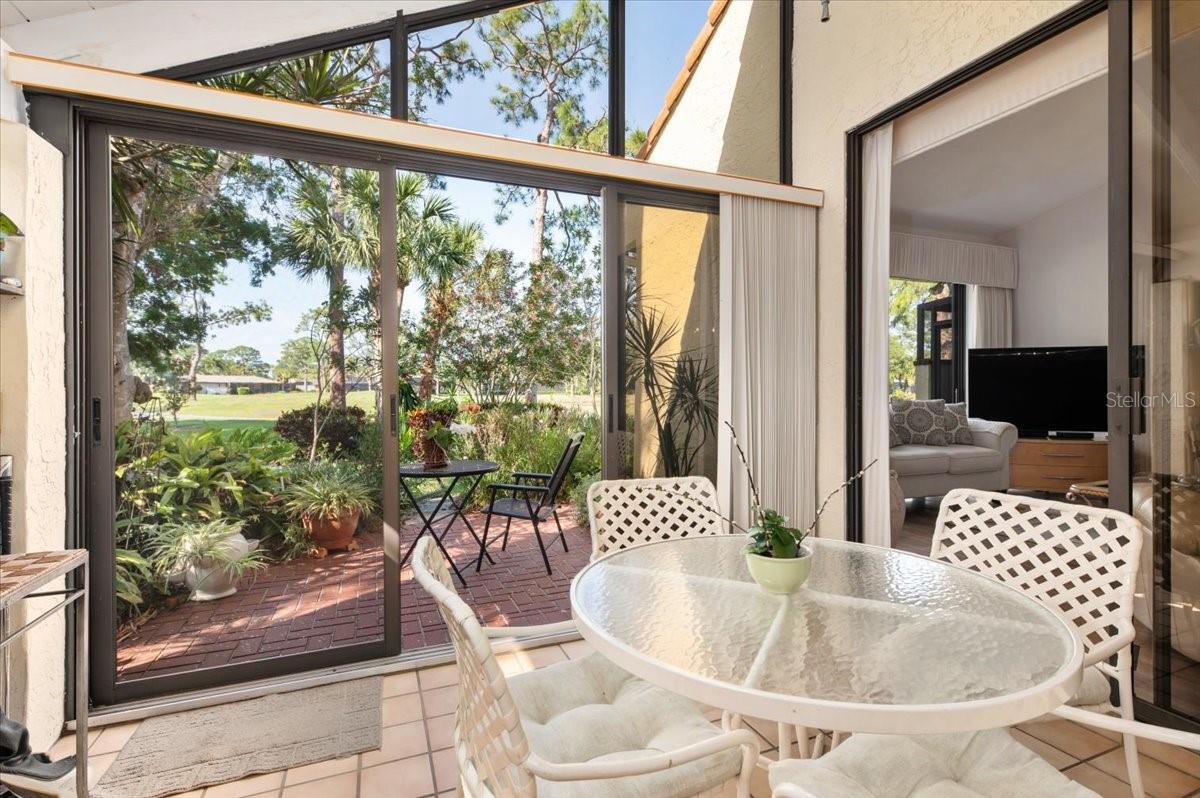 5336 HUNTINGWOOD CT #24