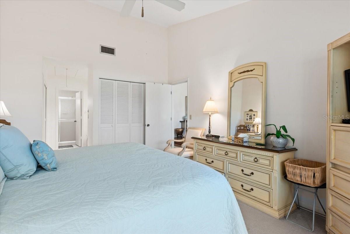 5336 HUNTINGWOOD CT #24