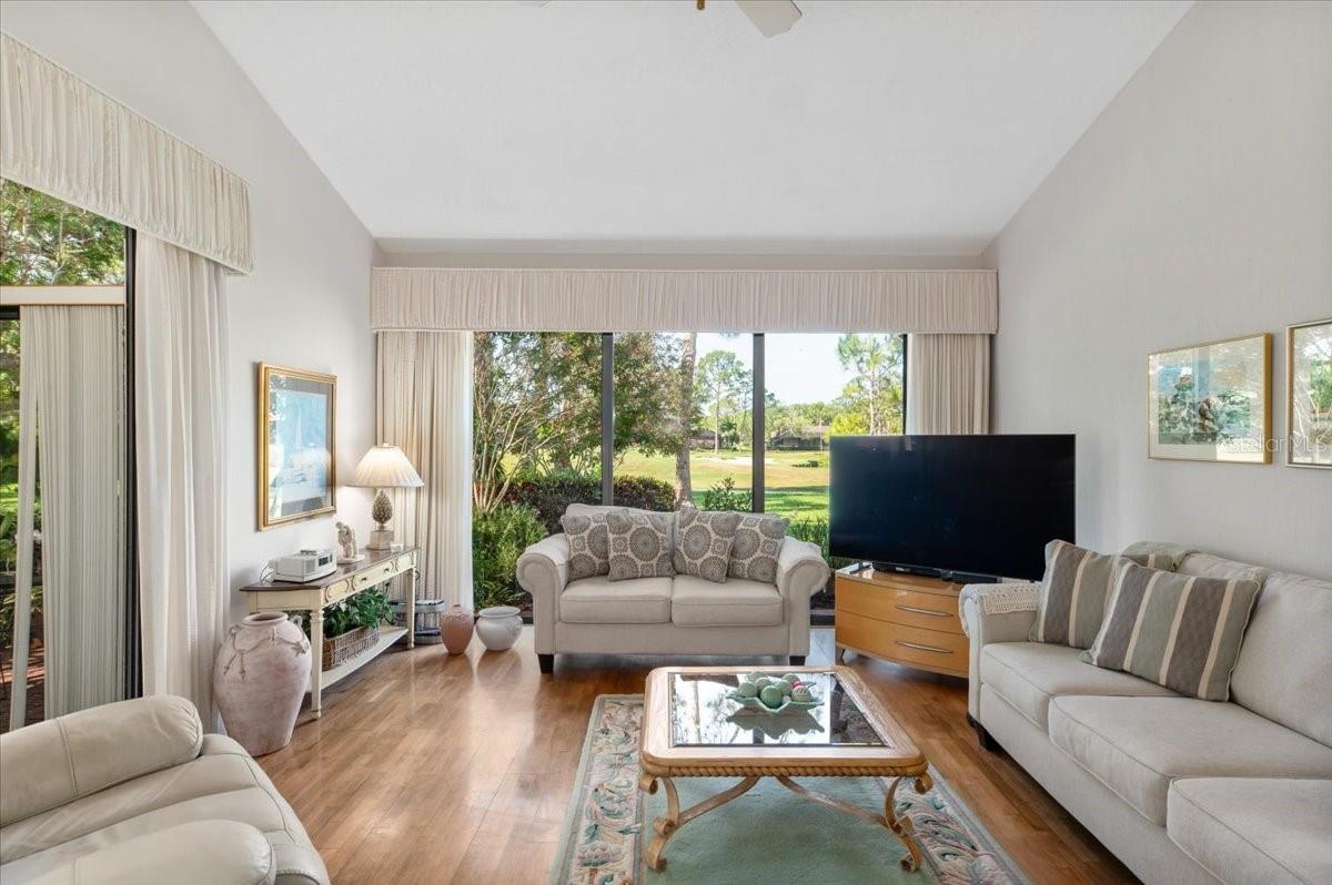 5336 HUNTINGWOOD CT #24