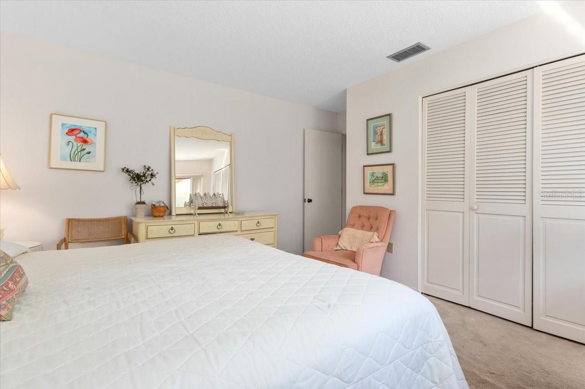 5336 HUNTINGWOOD CT #24