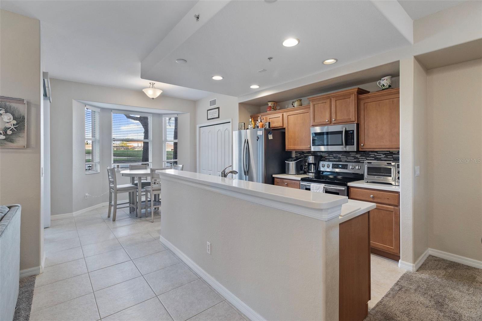 803 FAIRWAYCOVE LN #102