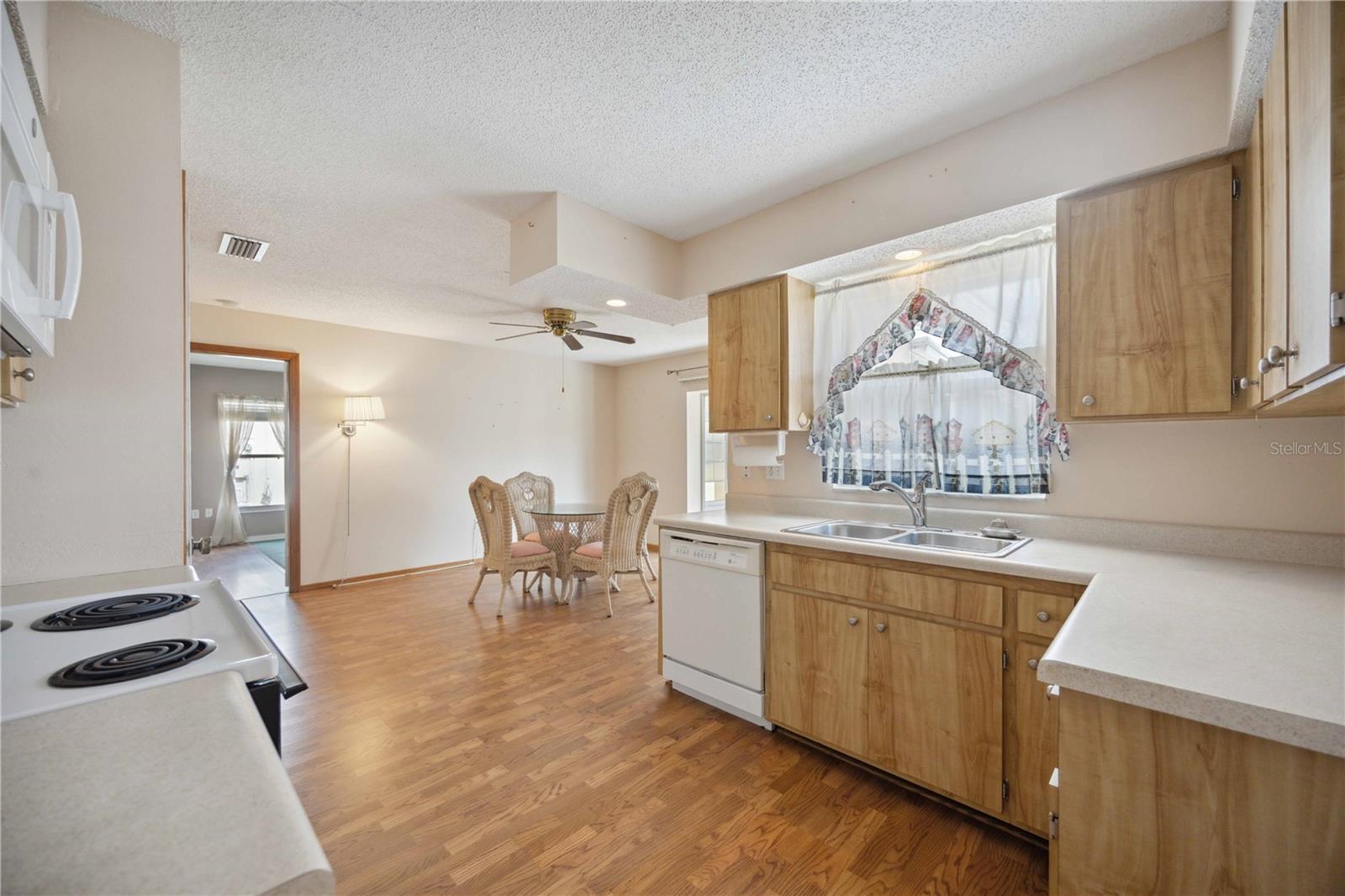 1007 SOUTHERN PINE LN