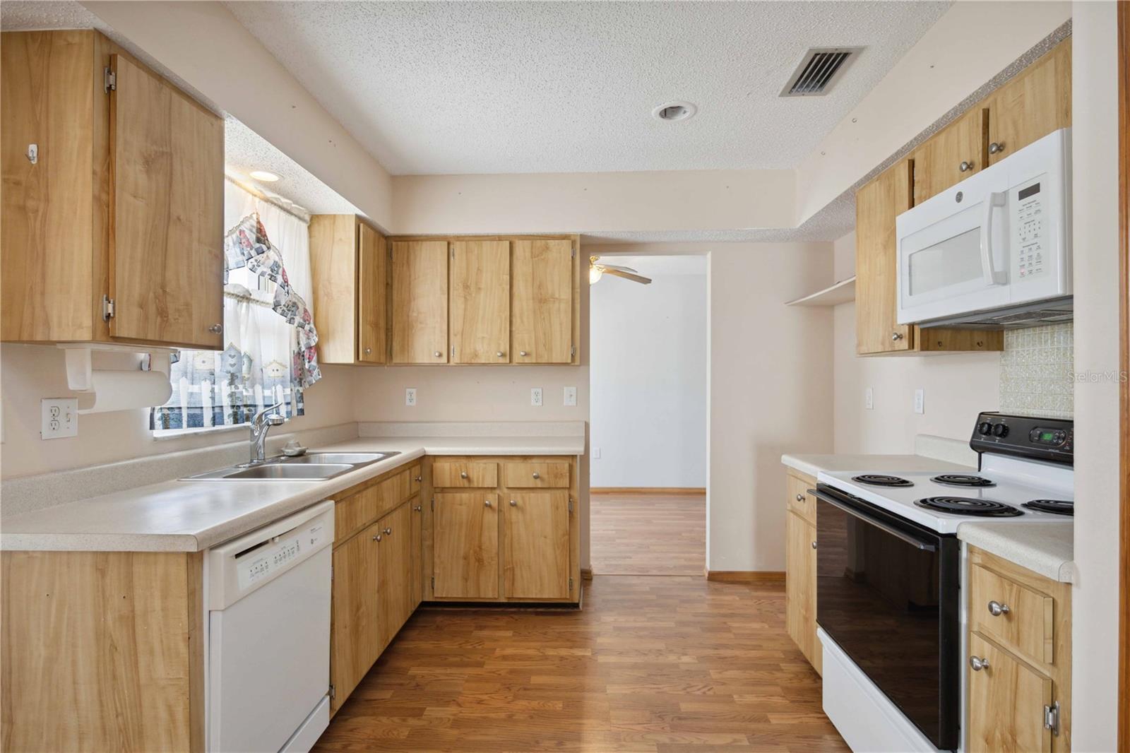 1007 SOUTHERN PINE LN