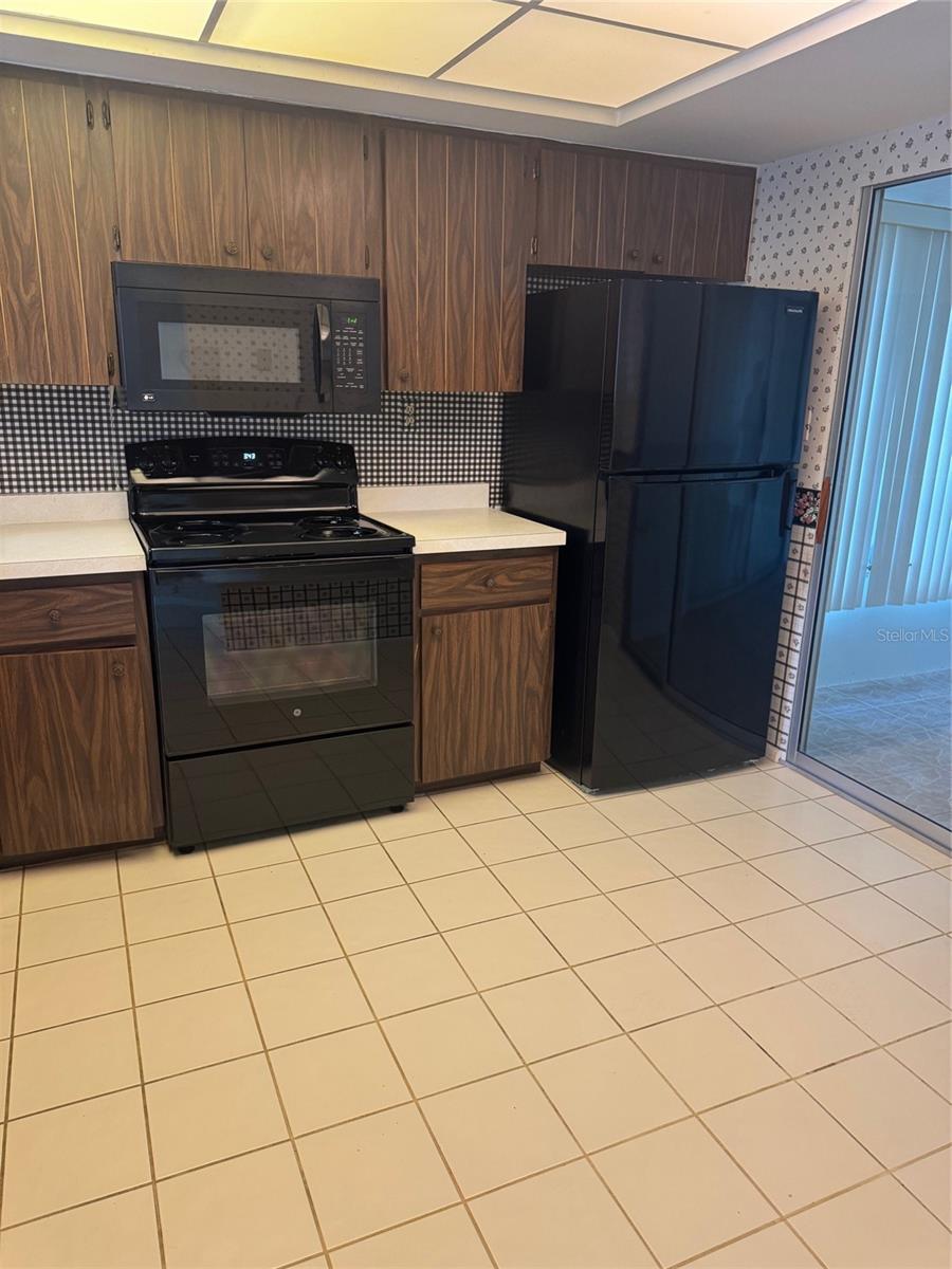 3921 LAKESIDE RD #168