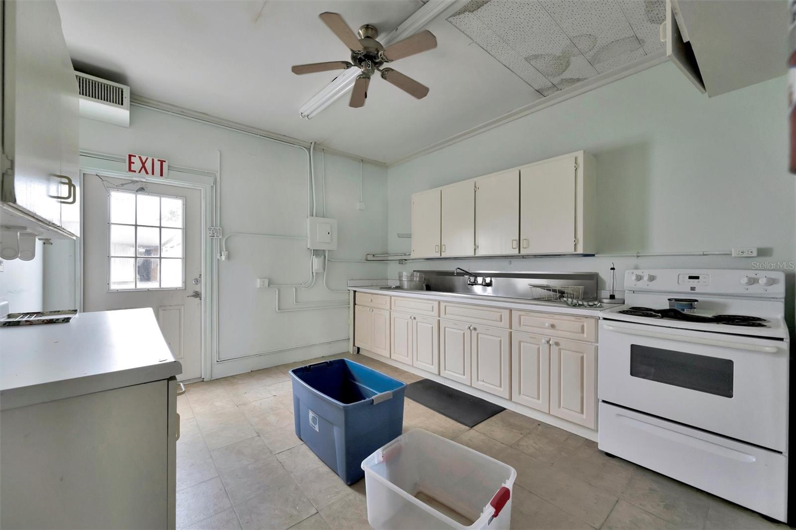 1201 50TH AVENUE PLZ W