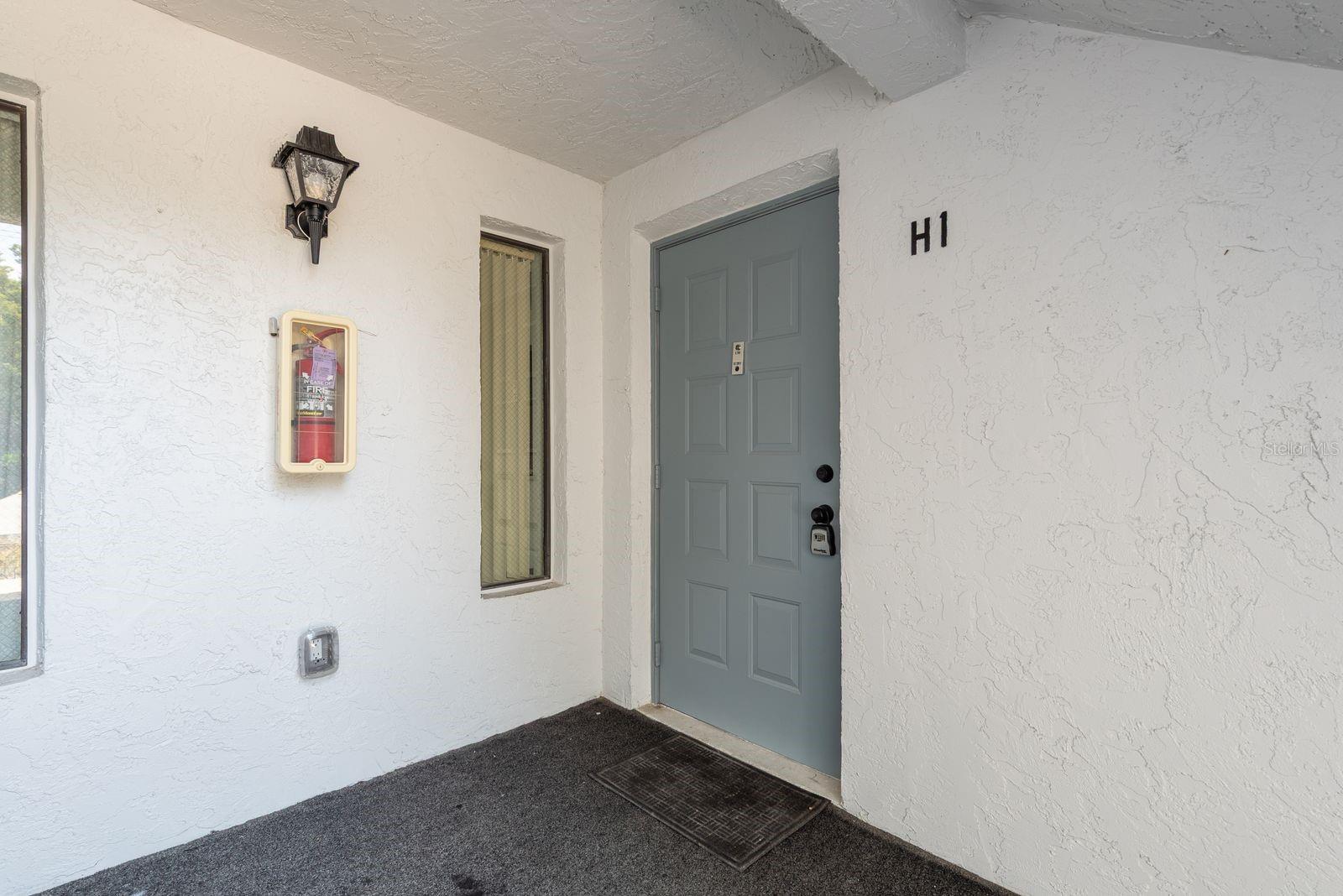 1151 PINE RIDGE CIR W #H1