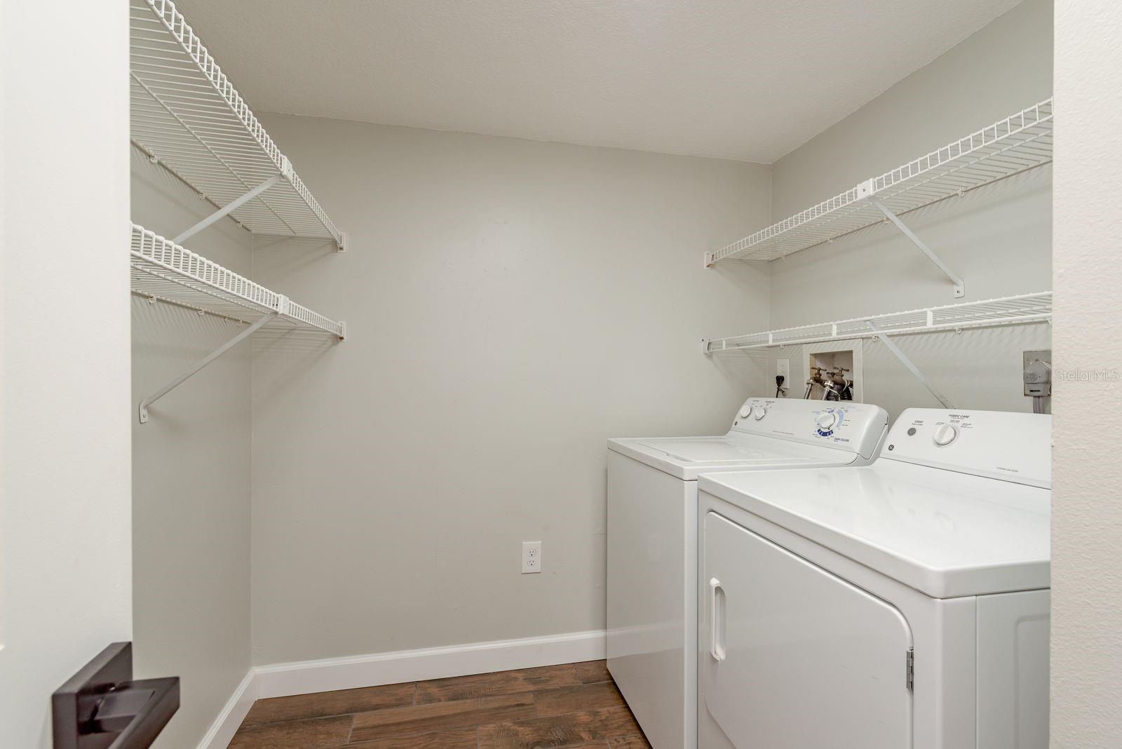 1151 PINE RIDGE CIR W #H1