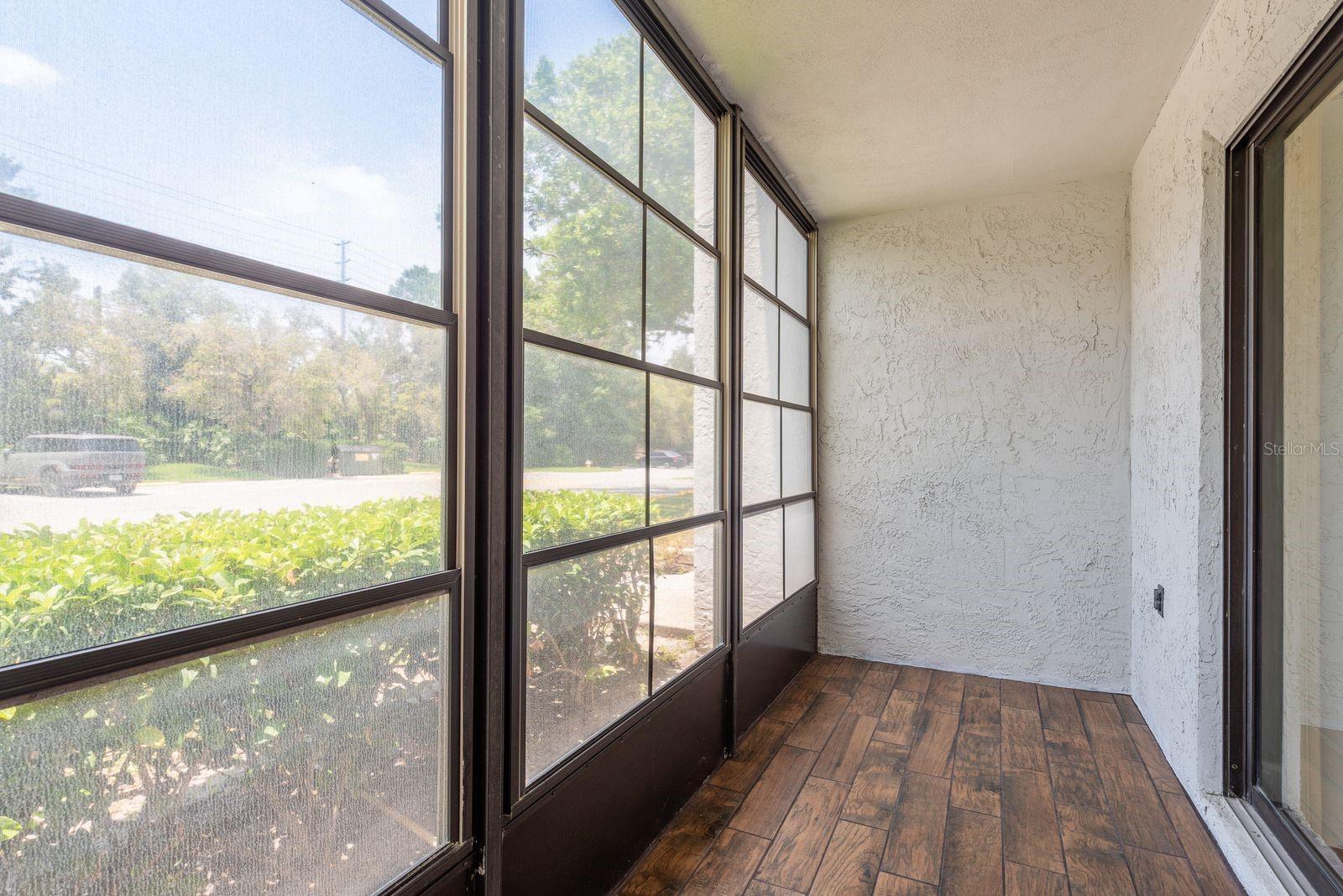 1151 PINE RIDGE CIR W #H1