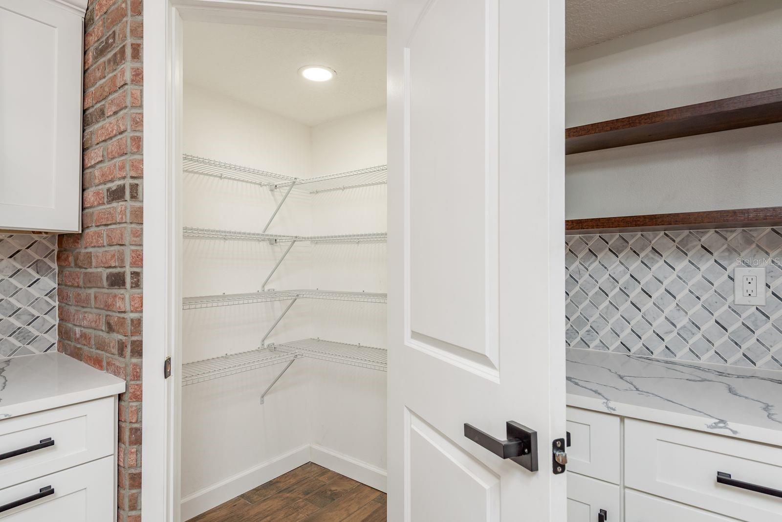 1151 PINE RIDGE CIR W #H1