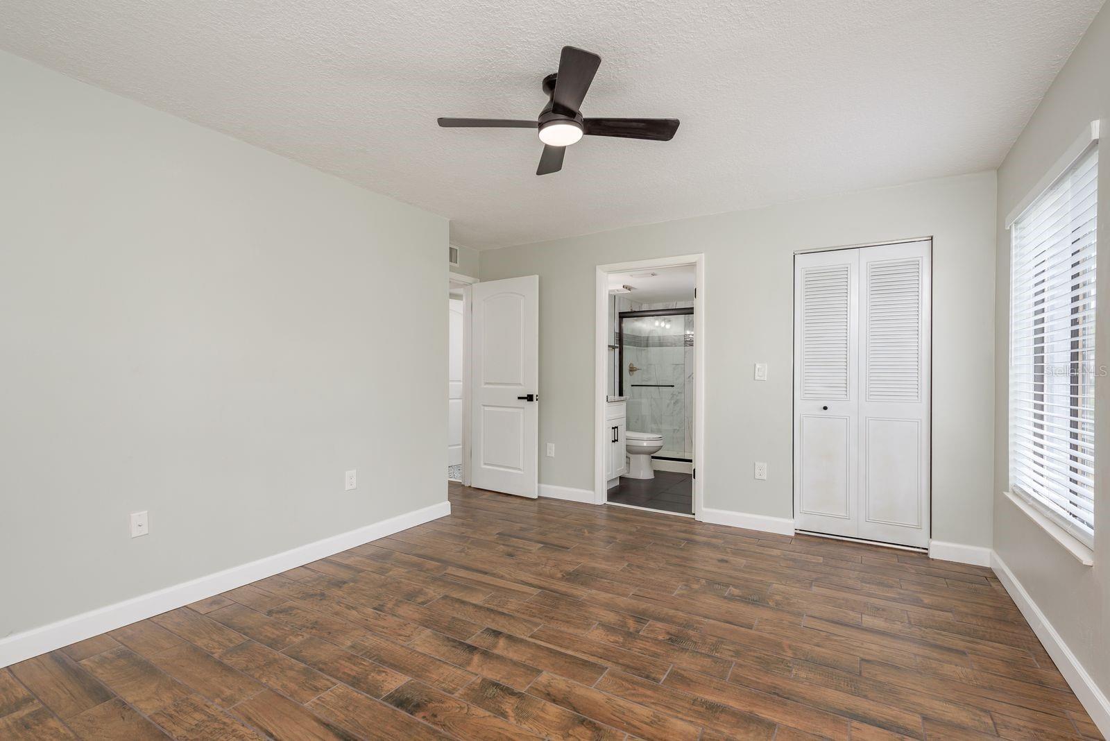 1151 PINE RIDGE CIR W #H1