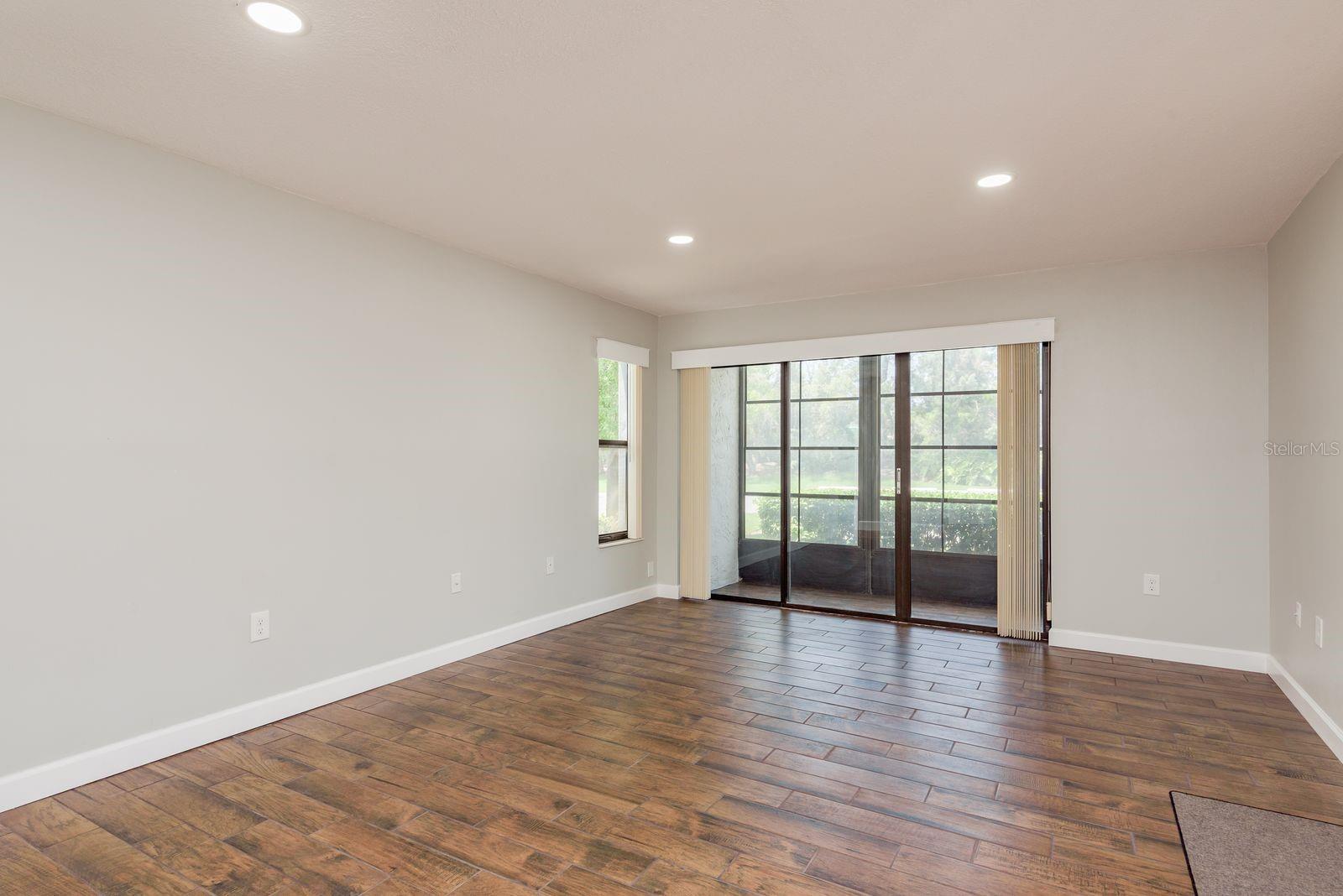 1151 PINE RIDGE CIR W #H1