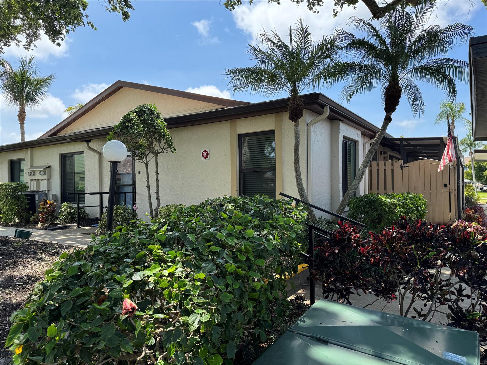 2841 74TH ST W #2841