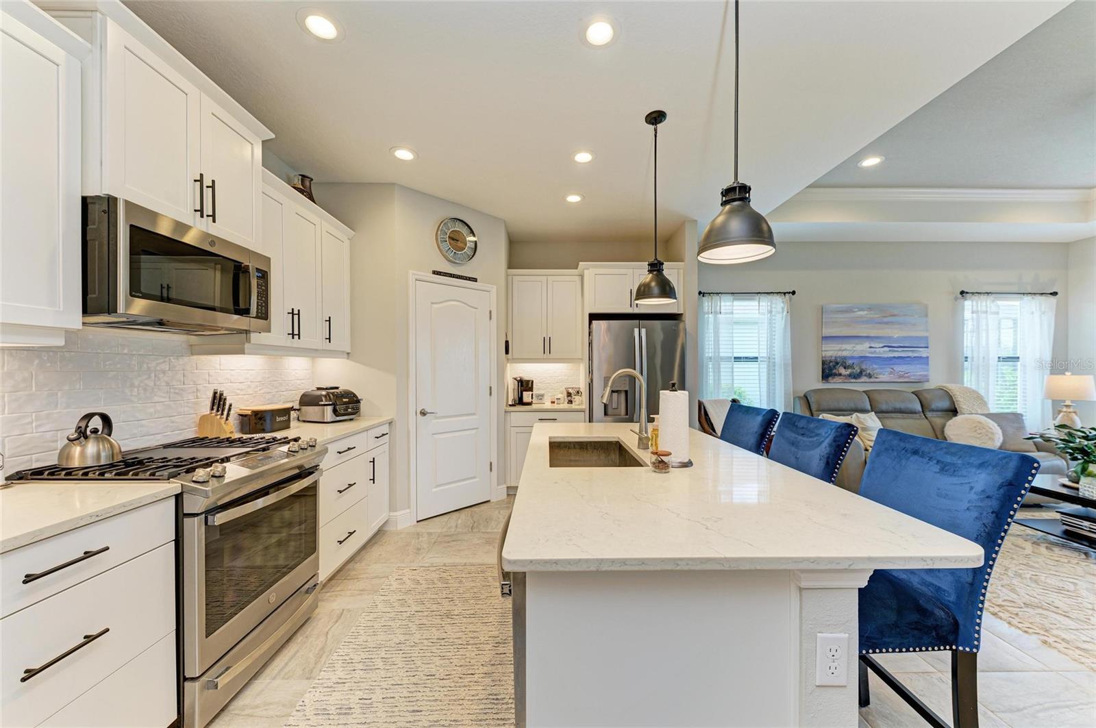 4625 CANOE CREEK AVE