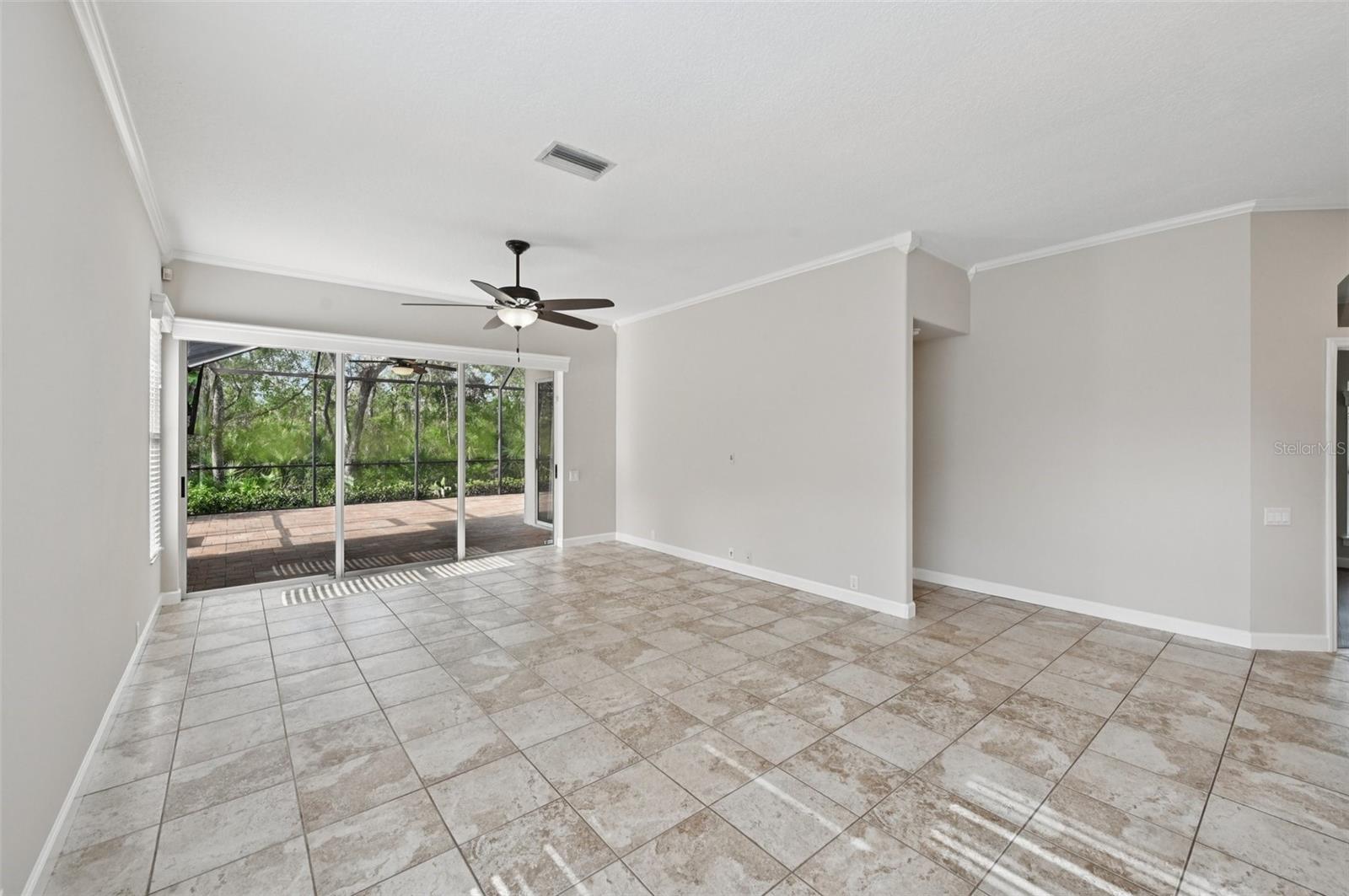 6744 HICKORY HAMMOCK CIR