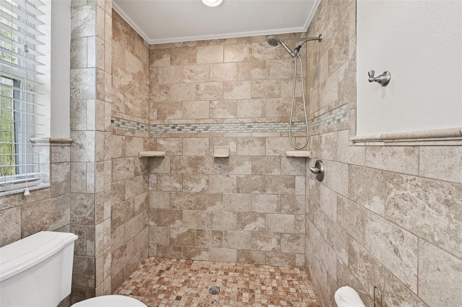 6744 HICKORY HAMMOCK CIR